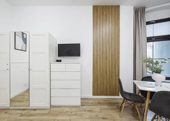 Center By Kramm - Mieszkanie W Sercu Poznania アパート *