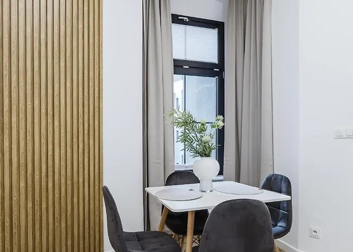 アパート Center By Kramm - Mieszkanie W Sercu Poznania